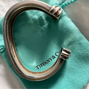 TIFFANY & Co solid silver cuff bangle. A statement piece.